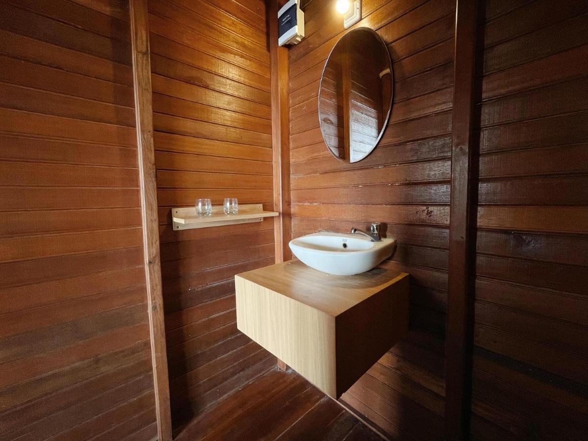 Azana Essence Villa Tabitha Lombok Bumbang Eksteriør billede