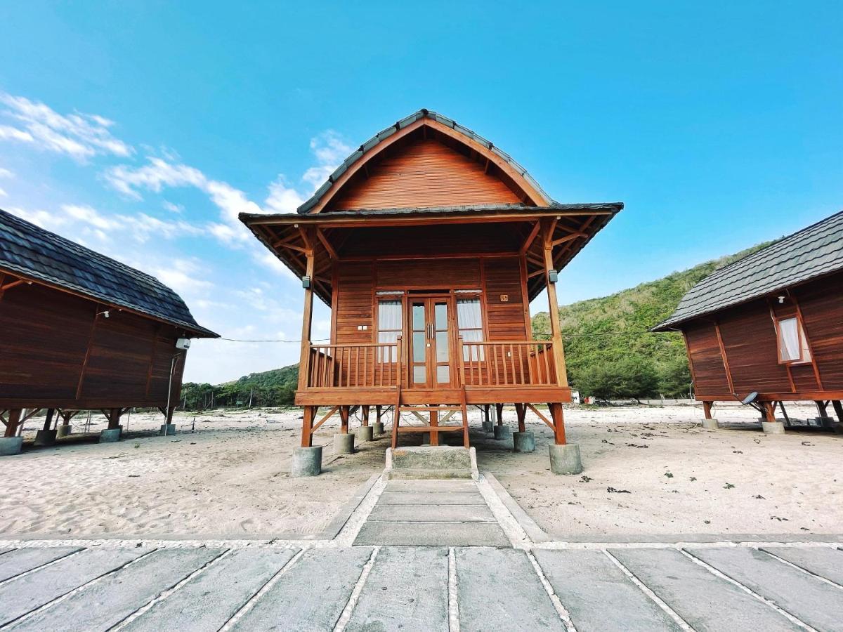 Azana Essence Villa Tabitha Lombok Bumbang Eksteriør billede